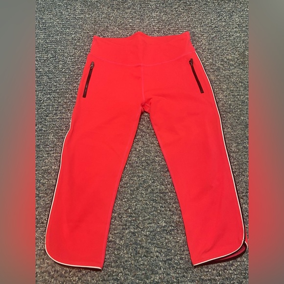 Fabletics pink leggings, cropped 🌺 - Picture 5 of 6